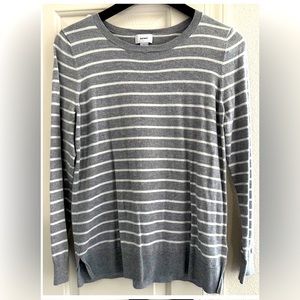 🌺 5 for $15 🌺 Old Navy Sweater